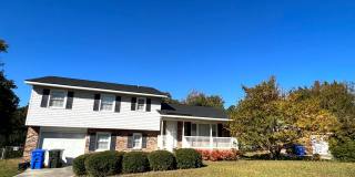 226 Bayfield ~ North Shore Estates Gallery 1