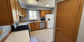 Lynnwood/Martha Lake 3 bedroom Rambler on private drive Gallery 4