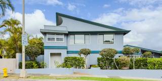 Quiet Lanikai Neighborhood.  Large 1bd/1ba. Nice Views. Nice Trade Wind Breeze. Gallery 1