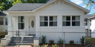 Fully Renovated 3/1 first floor single family home available for Immediate rent! Gallery 4