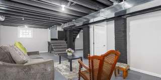 120 Woodland Street Gallery 51