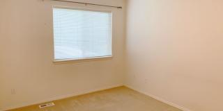 East Anchorage Townhouse with Yard, Garage, and W/D In unit! Close to JBER! Gallery 19