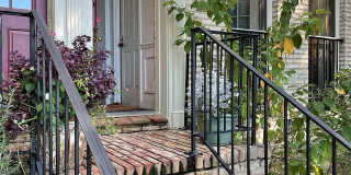 Delightful One Bedroom in the Palisades W/Private Patio, Off Street Parking, Updated Kitchen & More! Gallery 4