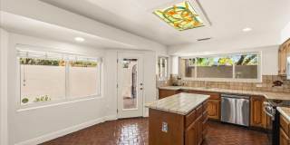 1756 W ECHO Lane Gallery 12