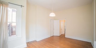 2124 SPRUCE Street Gallery 5