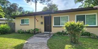 2 bedroom 1 bathroom with fenced yard Gallery 1