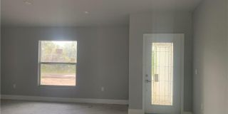 3211 43 St SW Gallery 14