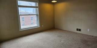 Highlands 1 Bedroom 1 Bath w/ Yard and Laundry! Gallery 13