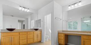 Grand 5-Bedroom Estate — Space, Style & Sophistication Gallery 62