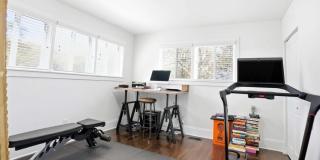 496 Shannon Drive SW Gallery 20