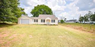 2 Bedroom 1 Bath On Acreage in Lindale ISD! Gallery 1