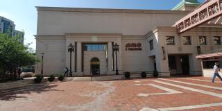 811 N COLUMBUS Street Gallery 56