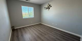 AVAILABLE NOW! LEASE TODAY! 4 Bedroom 3 Bath Elk Grove Home with Bonus Room! Gallery 31