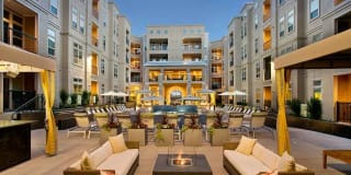 AMLI RidgeGate Gallery 2