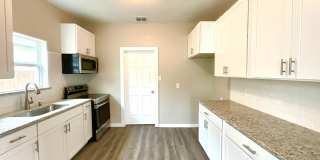 Move-In Ready 3BD/2BA – Laminate Floors, Fenced Yard & Prime Location! ACCEPTS SECTION 8 Gallery 16