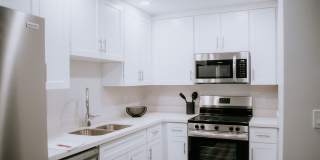 Beautifully Designed 3-bedroom 2-bathroom Home Gallery 10