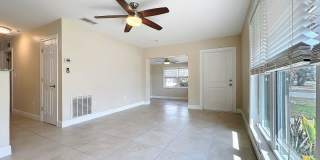 BEAUTIFUL ANNUAL RENTAL HOME - Convenient Location! Gallery 14