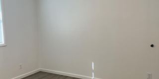 1407 GORDON Drive Gallery 25