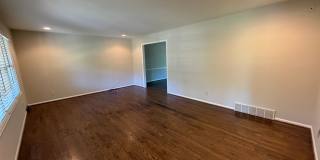 3/2 House in Woodfin Estates $1,795 Gallery 4