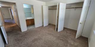 College Station - 3 bedroom / 2 bath 4 plex- downstair units. Gallery 17