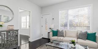 Room in 3 Bedroom Home at Browns Mill Dr SE Gallery 4