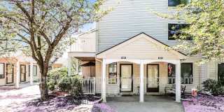 806 Gregorys Way Gallery 1