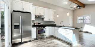 Stunning 1-Bed, 1-Bath with Private Entrance/Parking - UTILITIES INCLUDED! Gallery 1