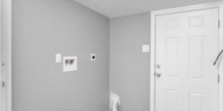 302 JONES Avenue Gallery 6