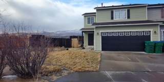 Cul-de-sac home in North Valleys! Gallery 1