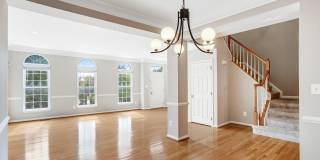 22616 WELBORNE MANOR Square Gallery 11