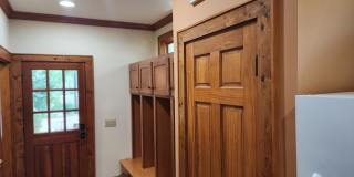 Fully Furnished Lakefront Home Gallery 17