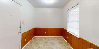 911 S 27th Street Gallery 13