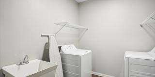 The Flats at MacArthur Gallery 13