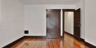 NEWLY RENOVATED NORTH CAMPUS - 6 BEDROOM 4 FULL BATHROOMS. THIS ONE HAS IT ALL! Gallery 20