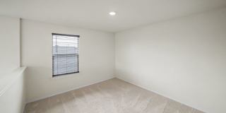 Open-Concept 3BR + Game Room Near Fort Sam & Randolph - Realtor Commission: $500 Gallery 20