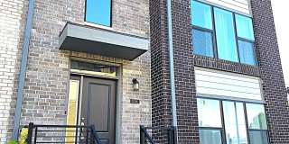 11596 Fulham Street Gallery 1