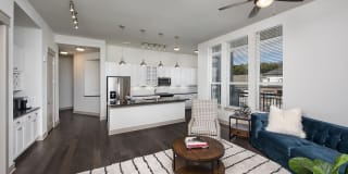 Gateway Chastain Gallery 12