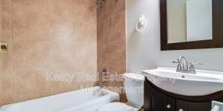 211 Versailles Boulevard Gallery 4