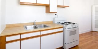 5415 S. Woodlawn Avenue Gallery 10