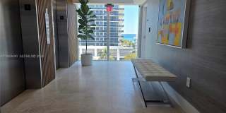 5880 Collins Ave Gallery 23