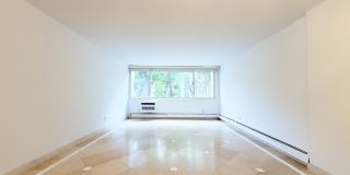 1344 N Dearborn St Gallery 1