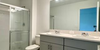 Modern 3 Bed / 2.5 Bath Townhome – Move-In Ready Gallery 11