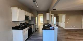 Room in 3 Bedroom Home at Lavista Way Gallery 19