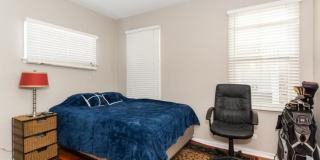 440 North Ashland Ave., Gallery 10