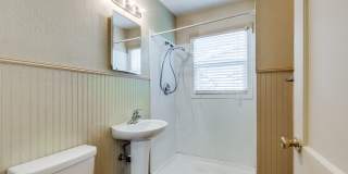 2-BEDROOM HOME IN WILSHIRE VILLAGE Gallery 24