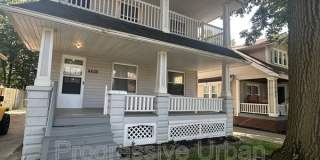 4609 Behrwald Avenue - Upstairs Gallery 1