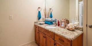 Beautiful pet friendly 4 bedroom home-AVAILABLE TODAY! Gallery 33