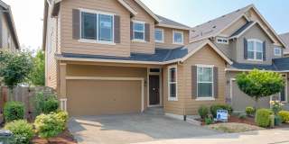 Stunning 4-BR + Den Home | Walk to 53rd Park | Close to Intel | Max  Shopping | Fenced Yard Gallery 1