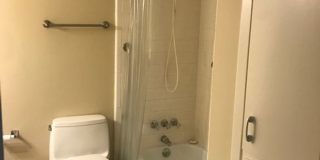 3 bed 2 Bath Brick Home off Park Avenue! Gallery 15