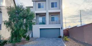 Spacious 4/BD 3.5/BA Home in Southern Highlands Gallery 1